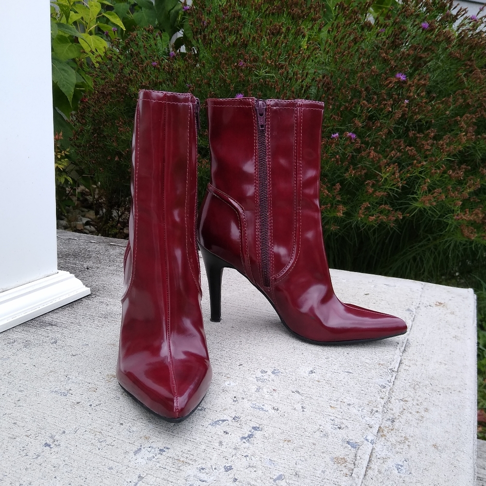 Nine West Wine Booties